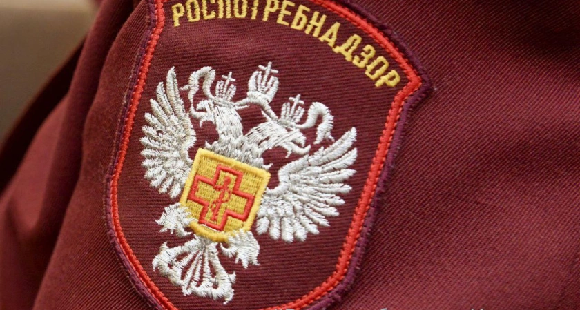 Фото к статье: Специалисты Роспотребнадзора Иркутской области провели проверки в отношении 48 объектов торговой марки "Светофор"