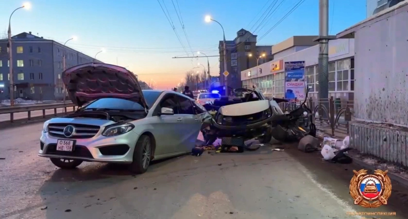 Фото к статье: В Иркутской области расследуют смертельную аварию: водитель потерял управление