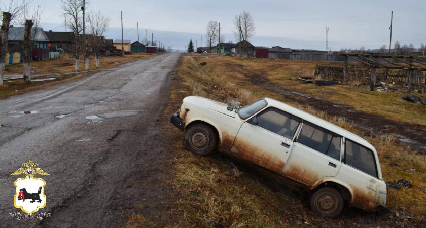 Фото к статье: Дерзкий вояж на чужой "четверке" завершился в кювете: подробности ночного приключения в Иркутской области
