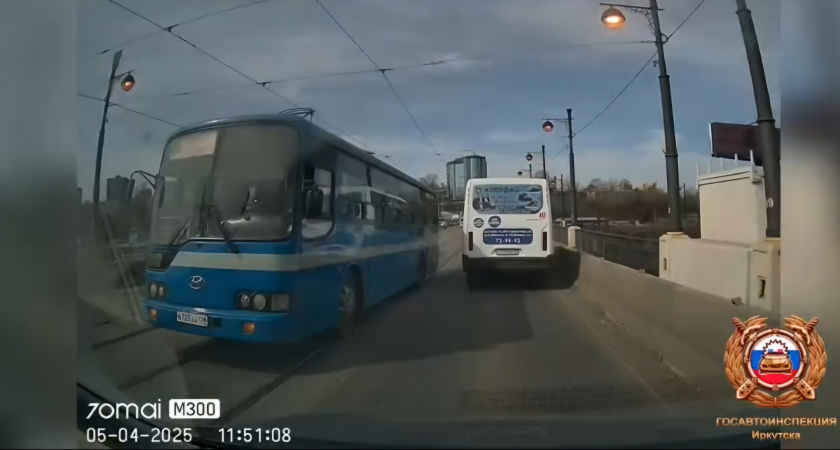 Дерзкий обгон автобуса попал на видео: в Иркутской области водитель рисковал жизнями пассажиров и пешеходов