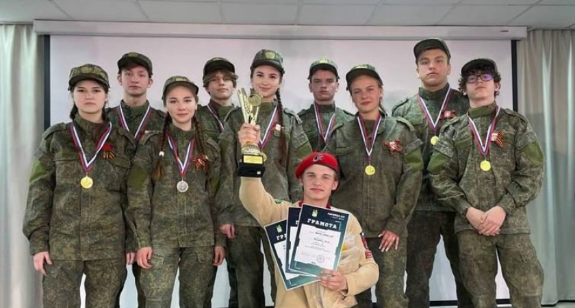 Школьники Усольского района продемонстрировали боевую подготовку