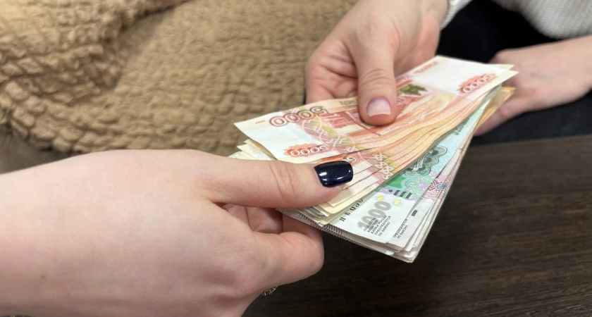 Фото к статье: В Иркутской области почти 3 тысячи ветеранов и тружеников тыла получили выплаты ко Дню Победы