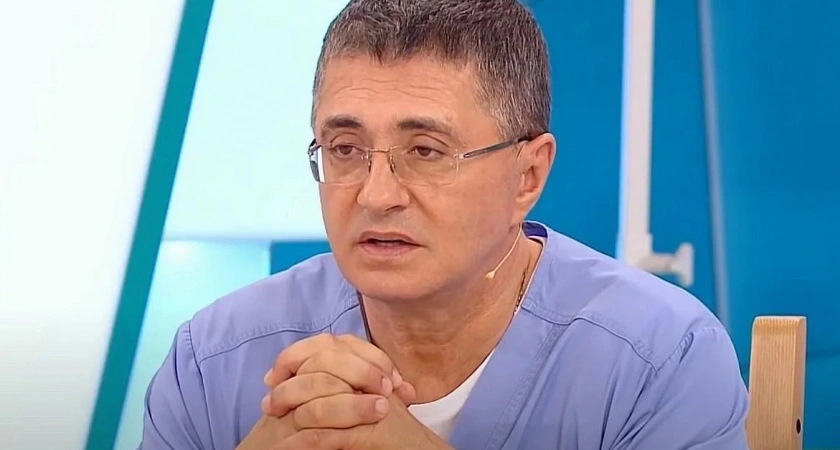Фото к статье: "Честно, не шучу": доктор Александр Мясников раскрыл самый неожиданный способ быстро заснуть