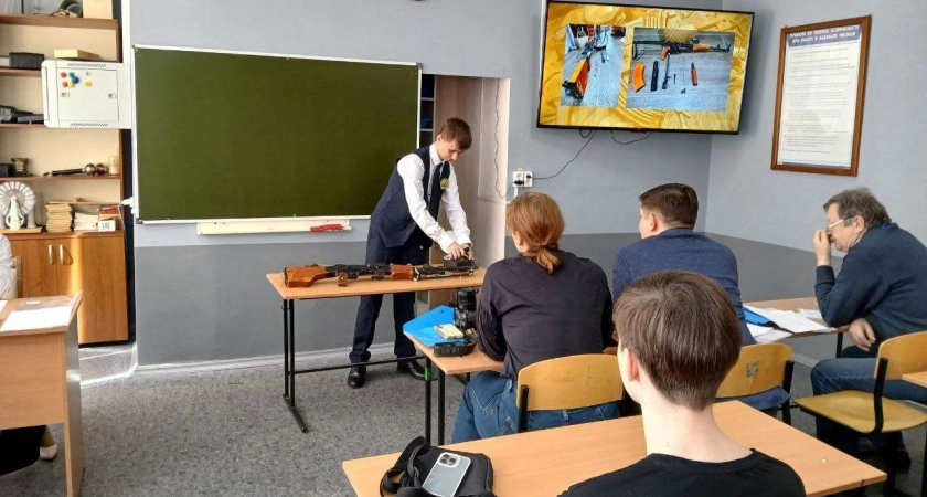 Фото к статье: Школьники и студенты Иркутской области пройдут военные сборы