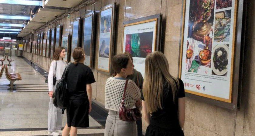 Фото к статье: Иркутская область покоряет столичное метро фотографиями сибирской красоты