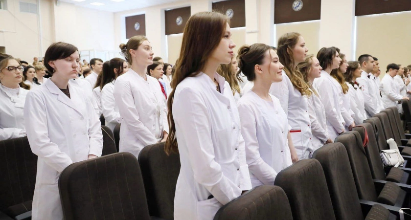 Фото к статье: В Иркутской области медуниверситет выпускает новое поколение врачей