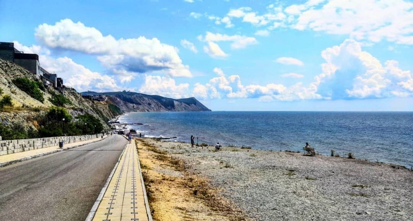 Сочи и Анапа точно все: на пляжи запретили вход на год, куда эксперты рекомендуют теперь ехать на море