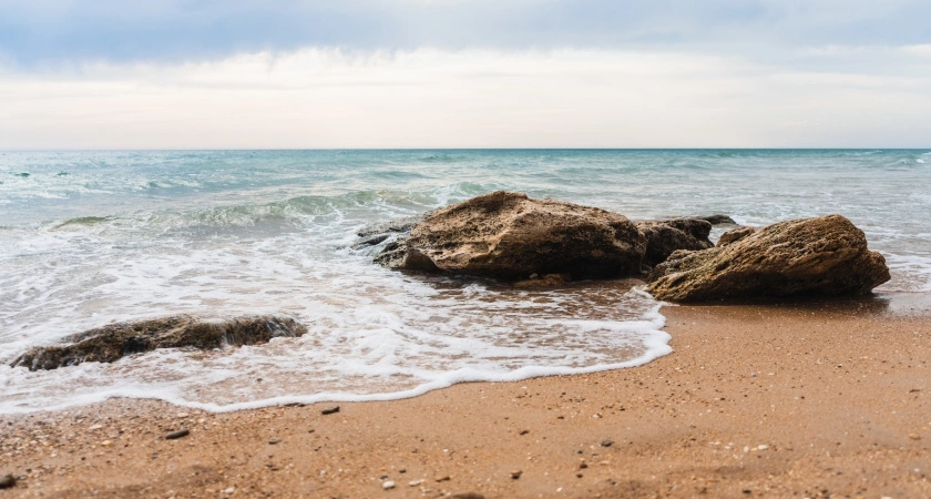 Ближе Дубая, чище Байкала и намного дешевле Тая: морской курорт в России, куда не стыдно полететь в отпуск