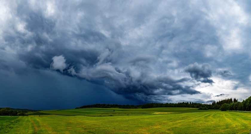 "В сентябре начнется кошмар". Синоптики раскрыли новый прогноз на начало осени