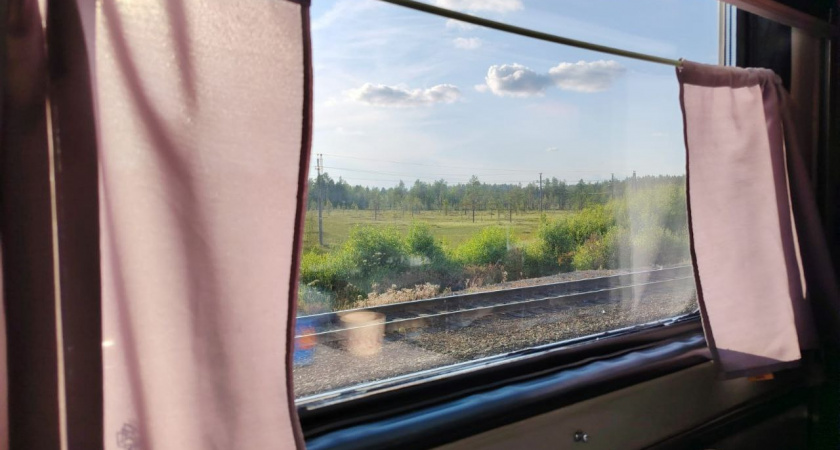 Попутчица убедила, что моя полка верхняя, и я залезла. Утром оказалось, что она меня обманула