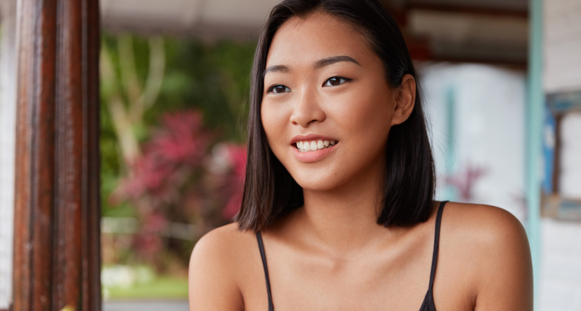 Умылась водой, которую всегда сливала в унитаз — помолодела на глазах: спасибо китаянке за лайфхак