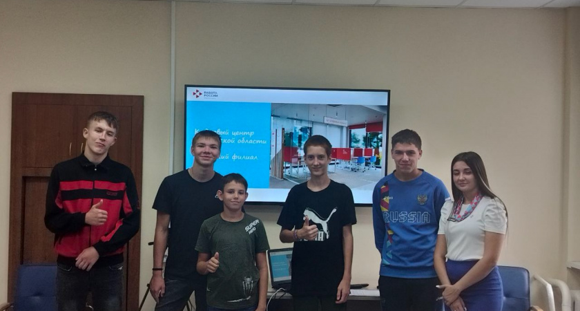 Воспитанники социально-реабилитационного центра Усольского района погружаются в мир профессий