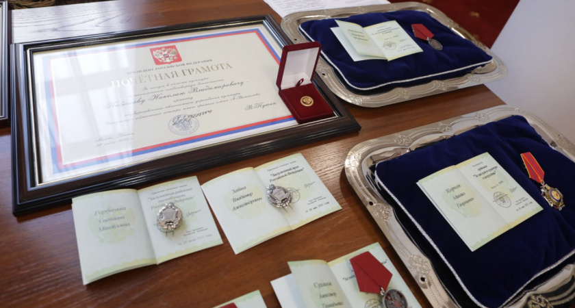 Губернатор Иркутской области вручил награды от имени президента