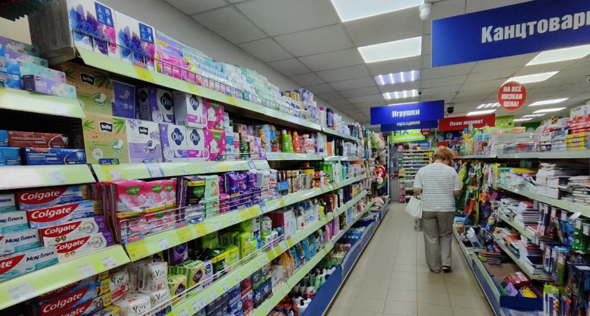 Беру все "расходники" для дома из Fix Price — бюджетно и очень удобно — и хватает надолго