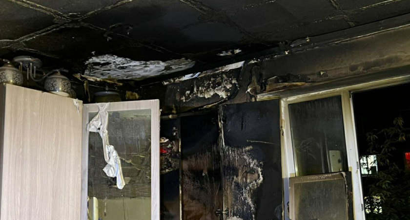 В Иркутской области спасли жильцов из горящего дома