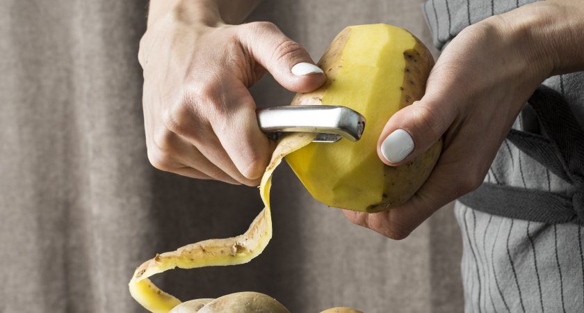 Сейчас картофель чищу только в раковине: Бабушка показала простой способ за 10 минут выгнать засоры из труб