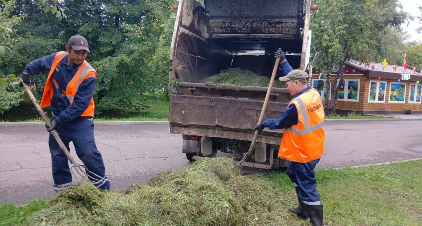 В Иркутской области ведется уборка городских территорий