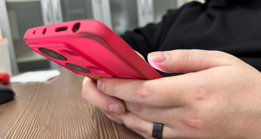 В Усолье-Сибирском запечатлели, как иномарка взмыла в воздух и перевернулась