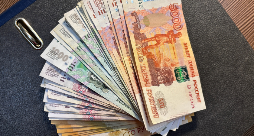 В Иркутской области молодой человек похитил у пенсионера более миллиона рублей через мобильный банк