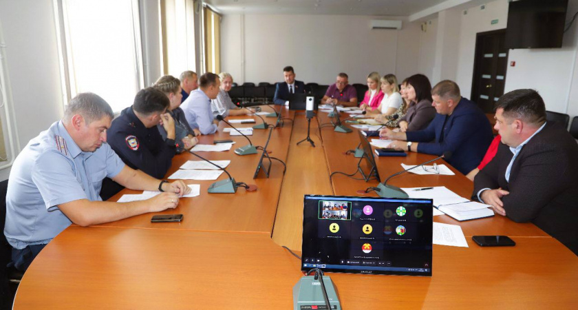 В Усольском районе выявили и уничтожили почти 50 гектаров дикорастущих запрещенных растений