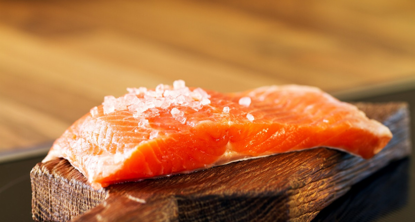 Рыбу в магазине не покупаю, солю по этому рецепту много лет и довольна. Смело берите рецепт на вооружение, выгода очевидна.