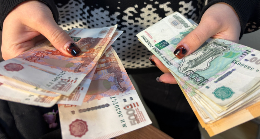 Иркутские полицейские помогли вернуть пожилому мужчине деньги, обманом полученные мошенниками