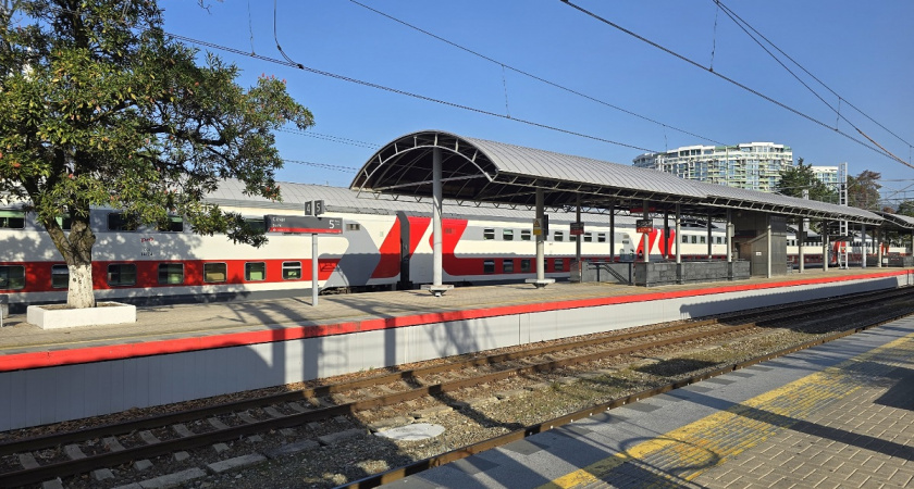 Мало одежды, много наглости: как наша поездка в купе поезда превратилась в кошмар из-за одной попутчицы