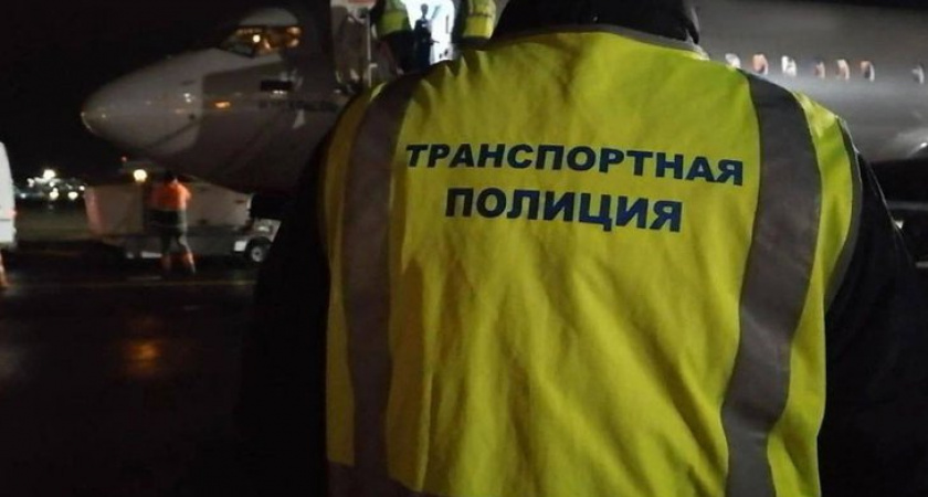 Житель Усольского района устроил дебош в самолете