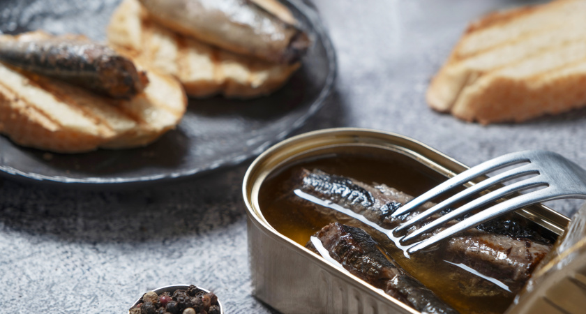 Масло от шпрот не выливаю — для меня оно дороже самой рыбы: вот что с ним делаю — не отход, а настоящее сокровище