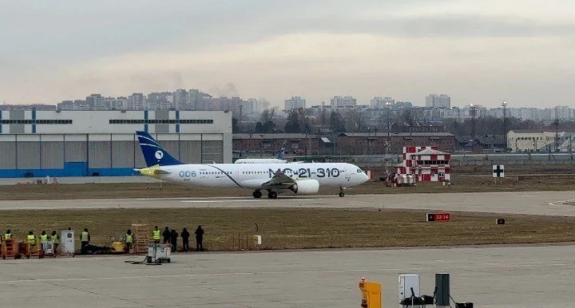 В Иркутске подняли в небо второй российский авиалайнер МС-21