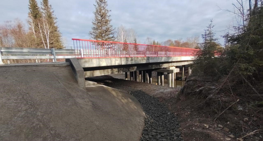 В Иркутской области отремонтировали мост через реку Хингуйка