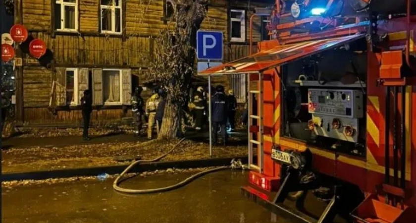 В Иркутской области пожар в деревянном доме, есть пострадавшие