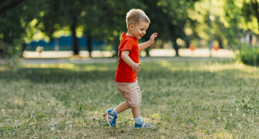 Редкое и сказочное имя для сына - было популярным много лет назад, а сейчас про него все забыли. В переводе значит "благословенный"
