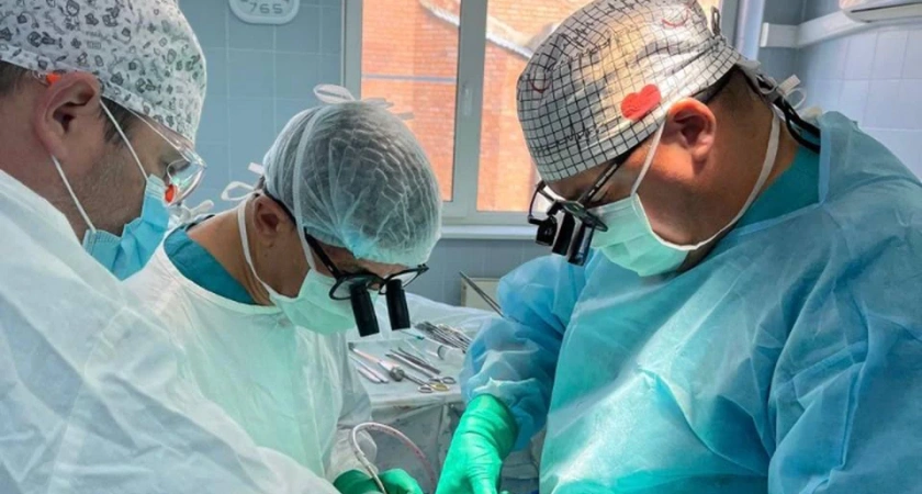 Иркутские кардиохирурги впервые выполнили сложные операции на сердце с донорскими клапанами
