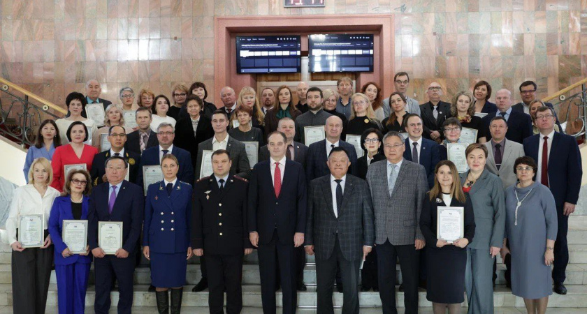 Педагогов вузов Иркутской области наградили за вклад в развитие высшего образования