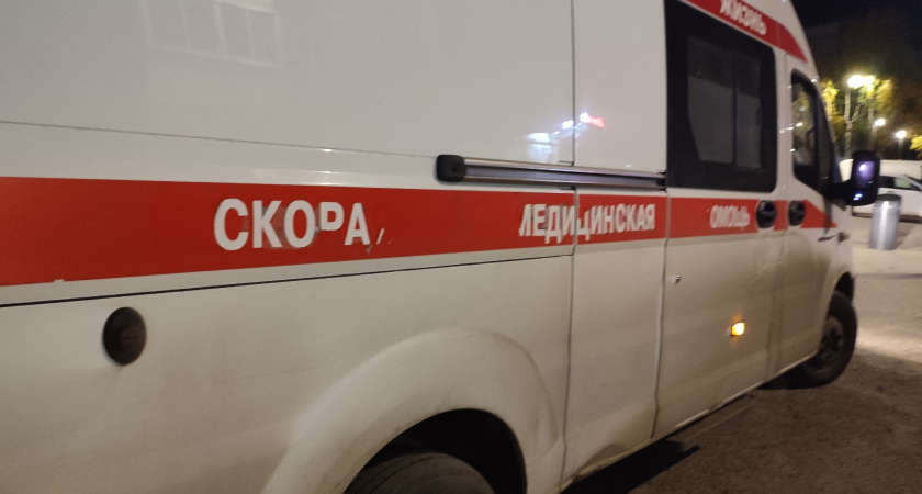В Усольском районе машина скорой помощи попала в аварию по пути к больному