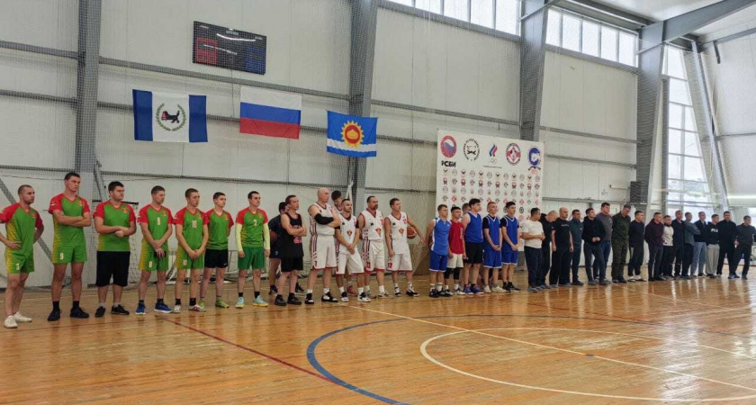 Баскетболисты из поселка Средний одержали победу на турнире в Усольском районе