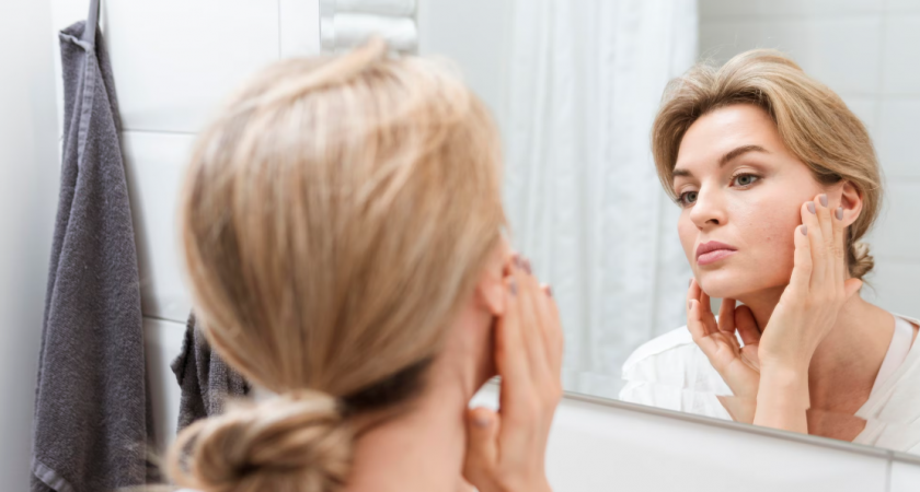 Морщины тают, как снег: это натуральное средство моментально осветляет кожу и придает ей фарфоровое сияние