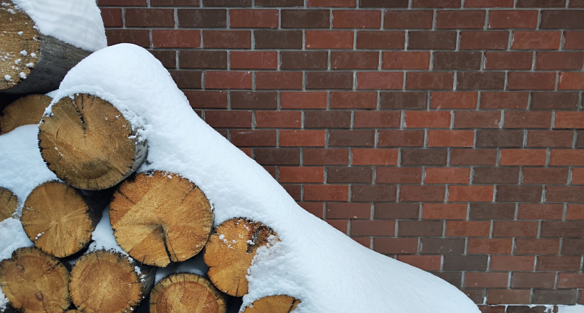 Одно решение - дров уходит в 2 раза меньше, а в комнате жарко, даже в -40: классный лайфхак для рукастых