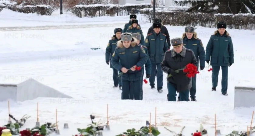 В Иркутской области почтили память жертв авиакатастрофы Ан-124, произошедшей 6 декабря 1997 года