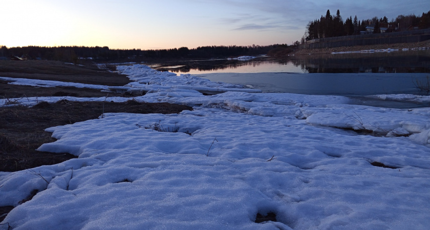 Шторм в Иркутской области прервал транспортное сообщение с островом Ольхон