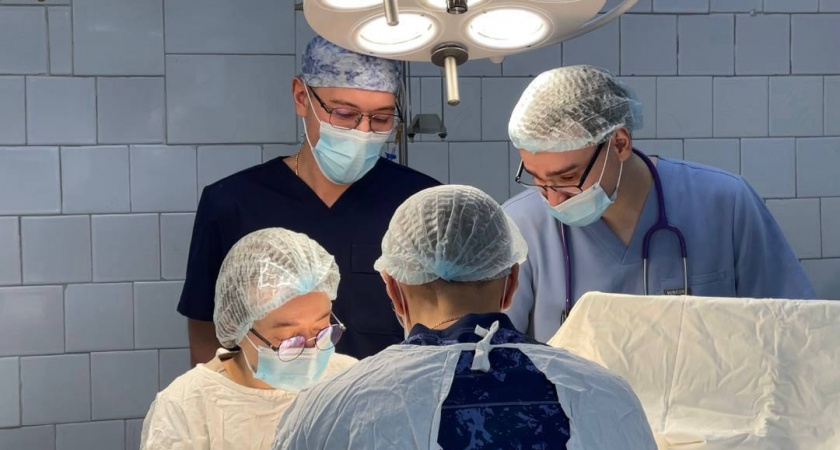 Врачи в Иркутске за 4 часа пришили ребенку отрубленный палец