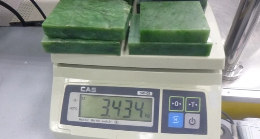 В Иркутской области таможенники пресекли попытку вывоза крупной партии нефрита в Китай