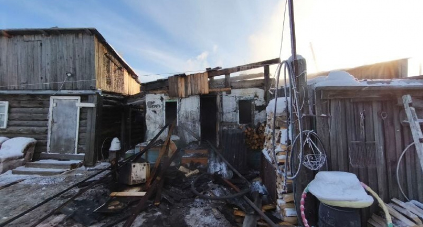 В Усольском районе пожар уничтожил летнюю кухню