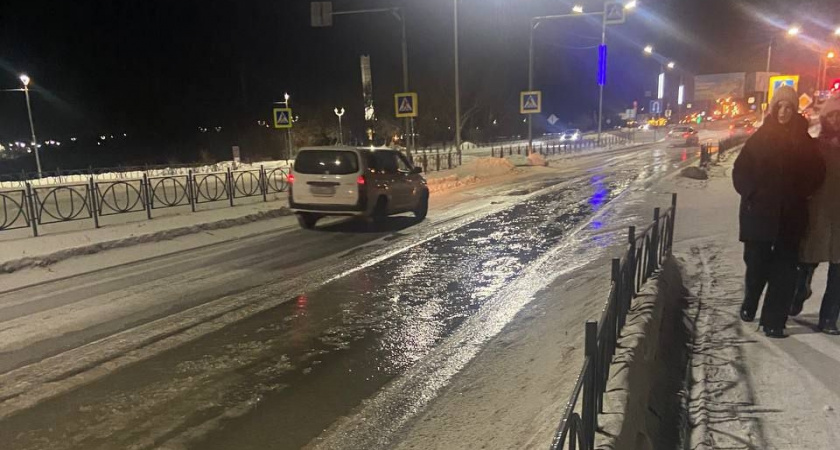 В Усолье-Сибирском в новогоднюю ночь лопнул водовод