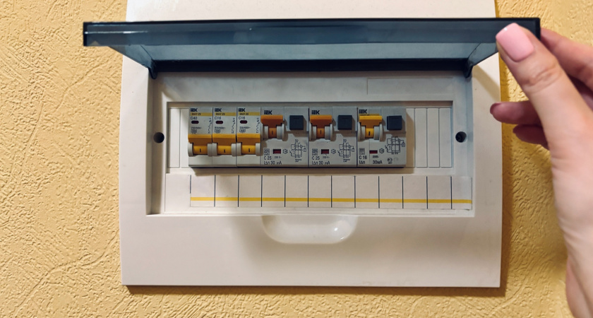 Праздник к нам не приходит: в канун Нового года 1,5 тысячи иркутян остались без света