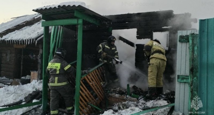 В Иркутской области за ночь произошло несколько пожаров в жилых домах