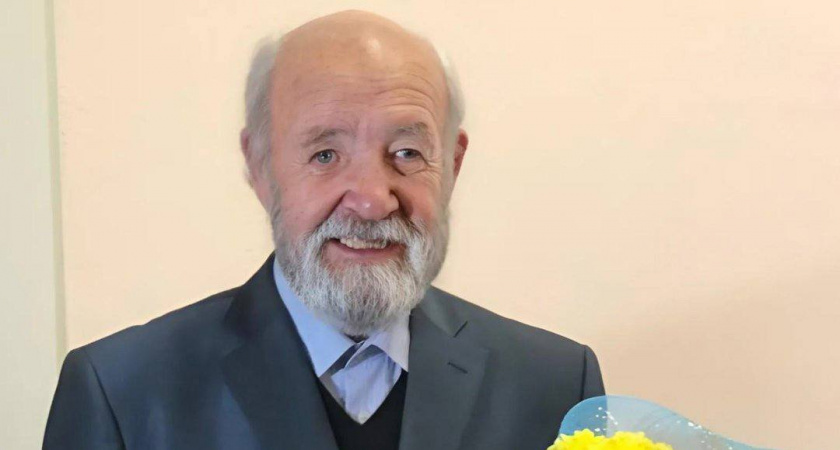 В Усолье-Сибирском 80-летие отметил легендарный педагог Юрий Рябов