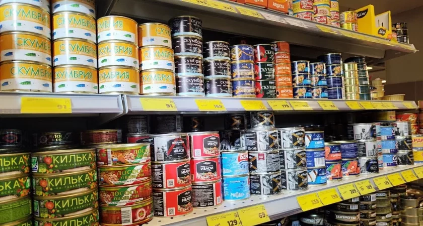 Только рыба и масло: Росконтроль назвал марки консервов, которые точно можно брать по 3 банки