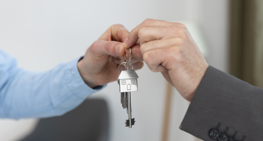 Жители Усолья-Сибирского из аварийных домов могут получить временное жилье